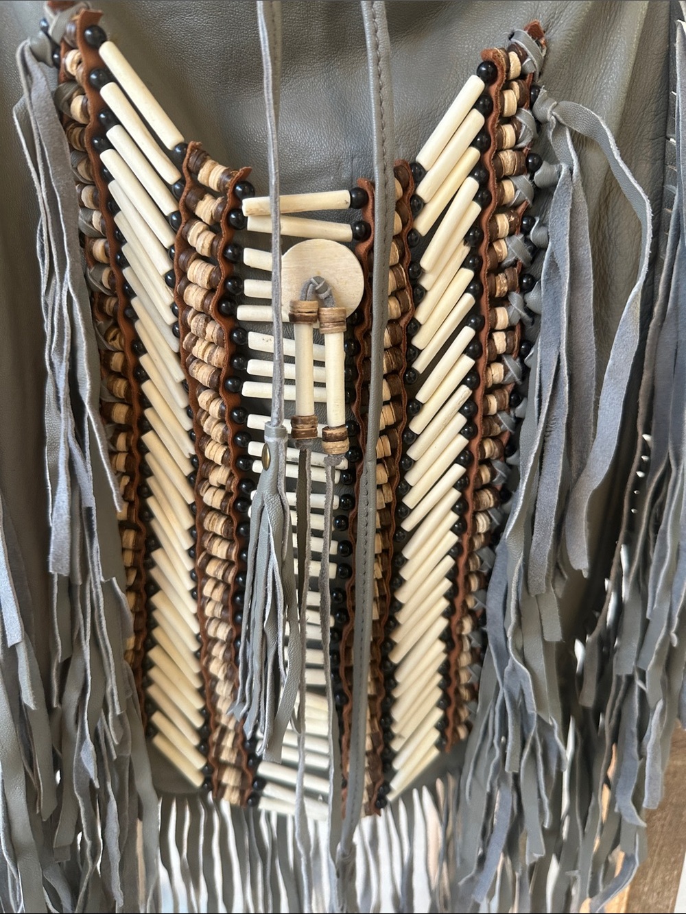 Gray Gypsy Soul fringe bone tassel bag preowned - Picture 2 of 16